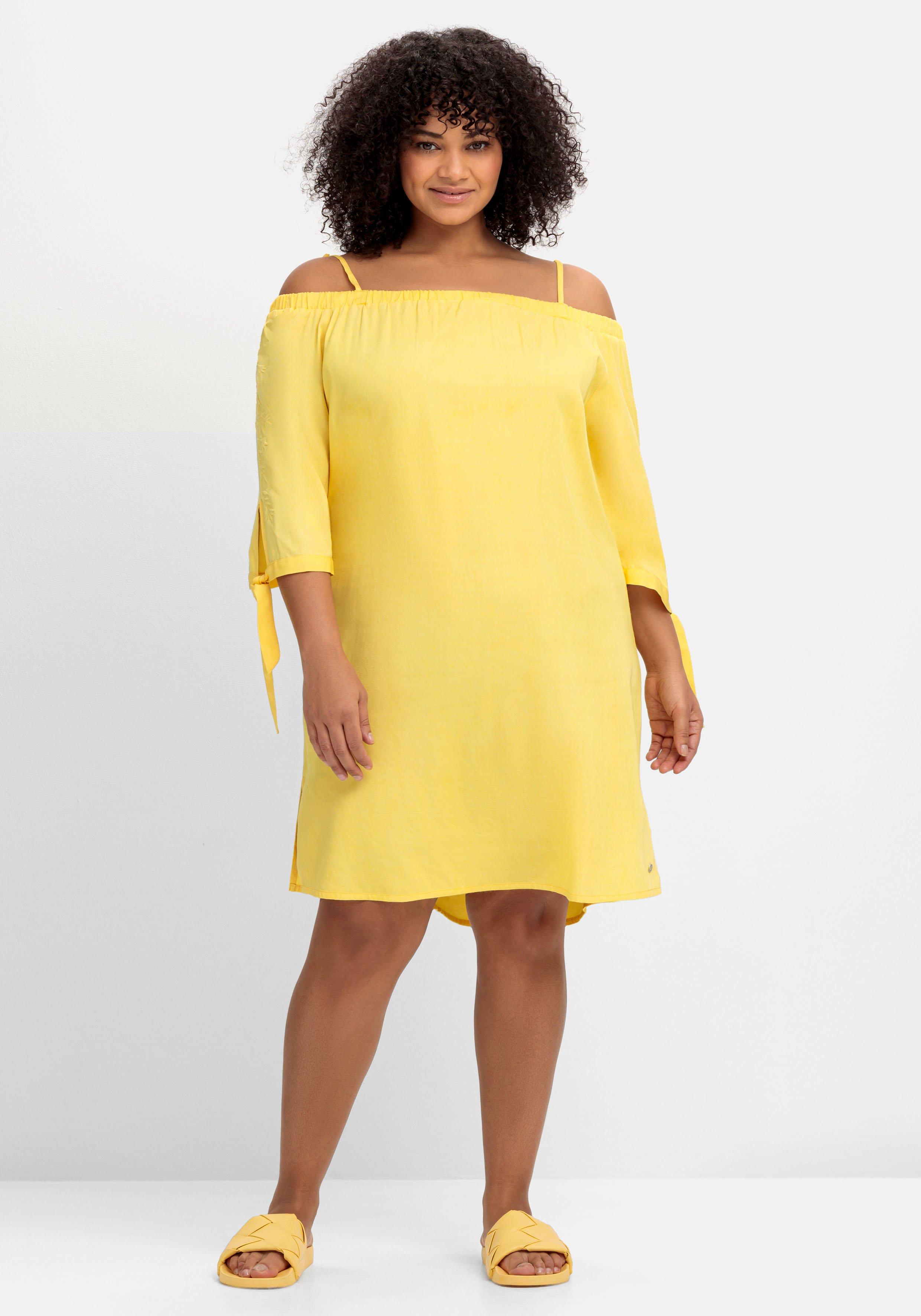 Knielanges Strandkleid mit Carmenausschnitt