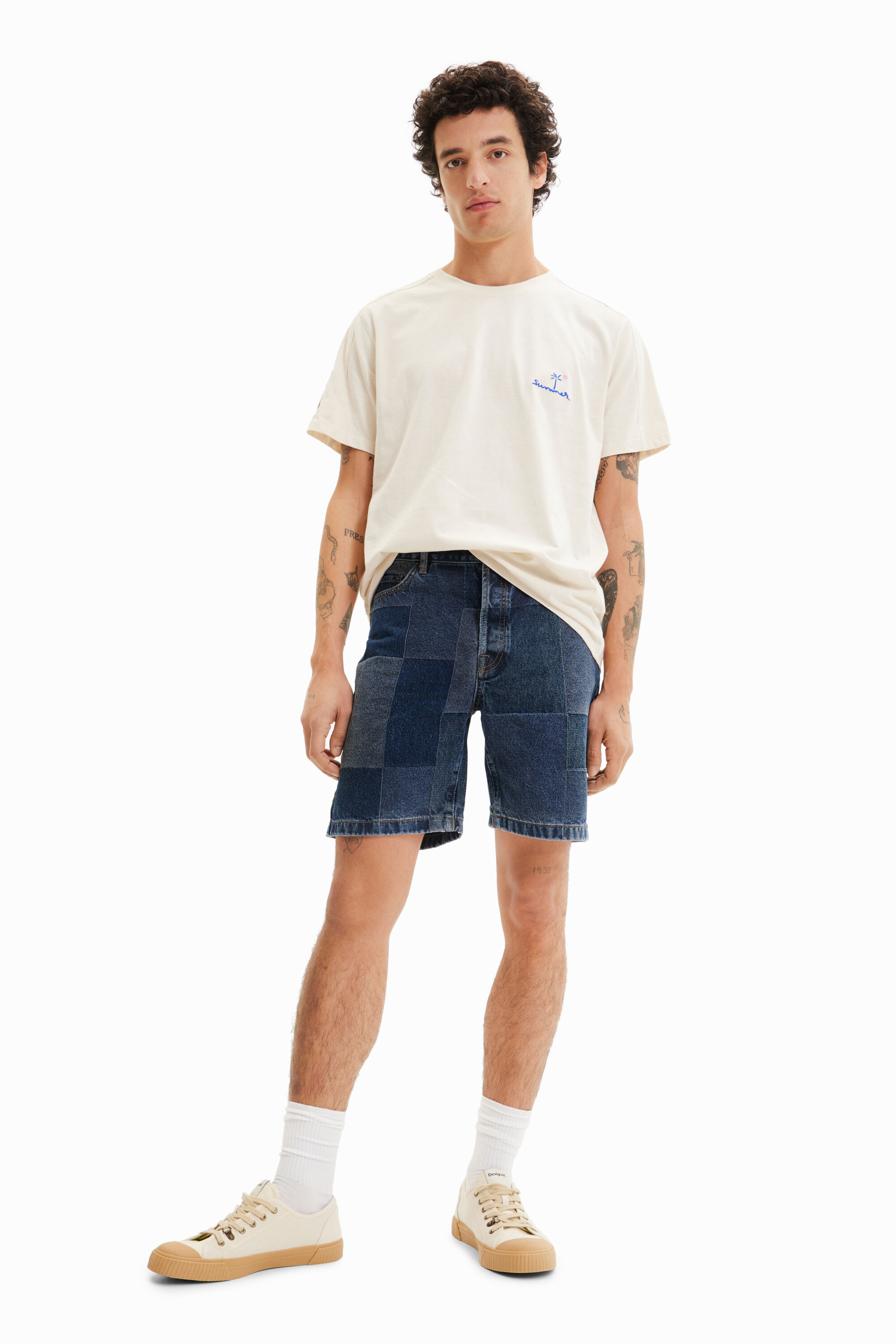 T-shirt uni brodé
