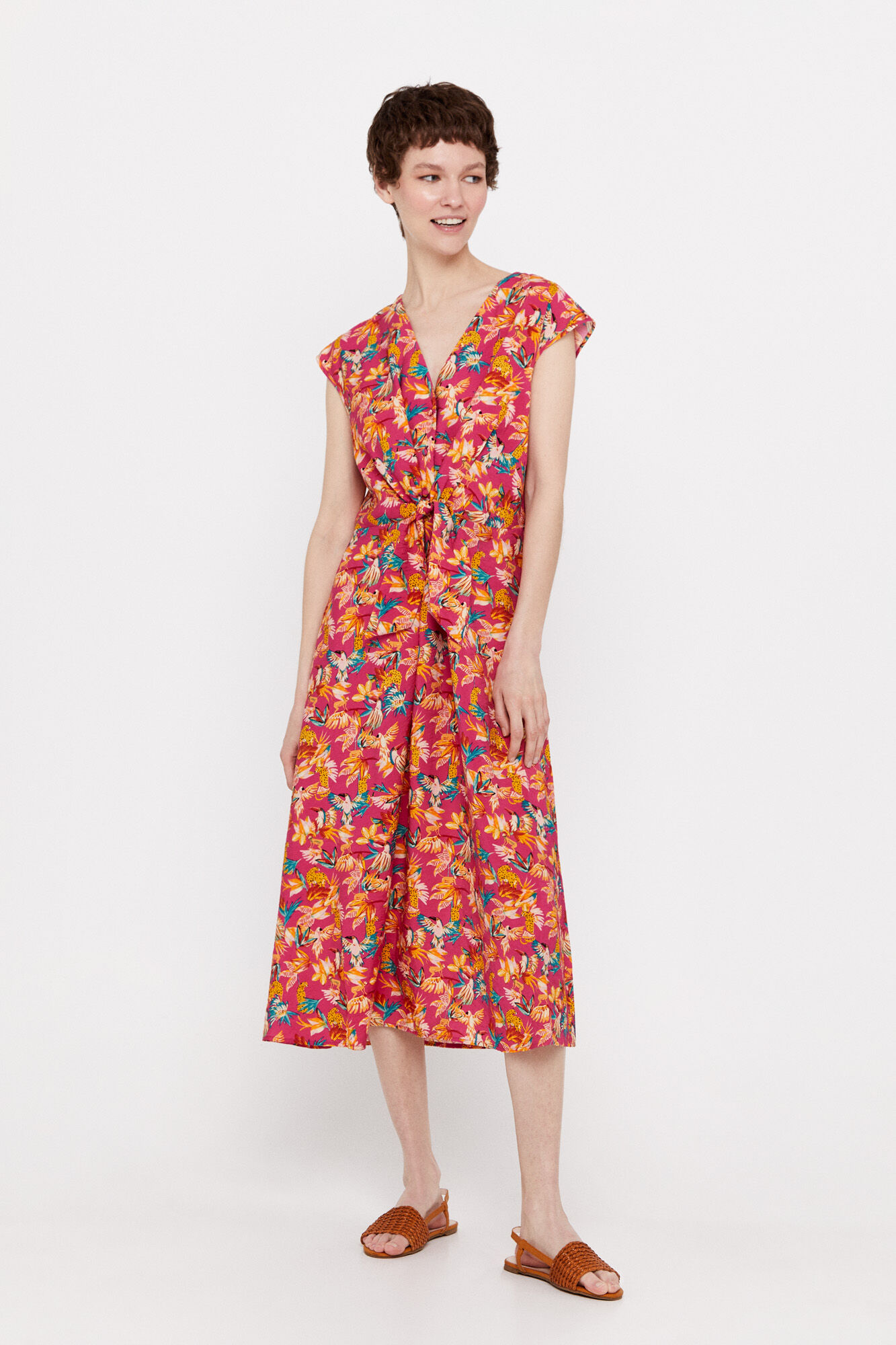 Vestido com amarração na cintura - Multicolorido