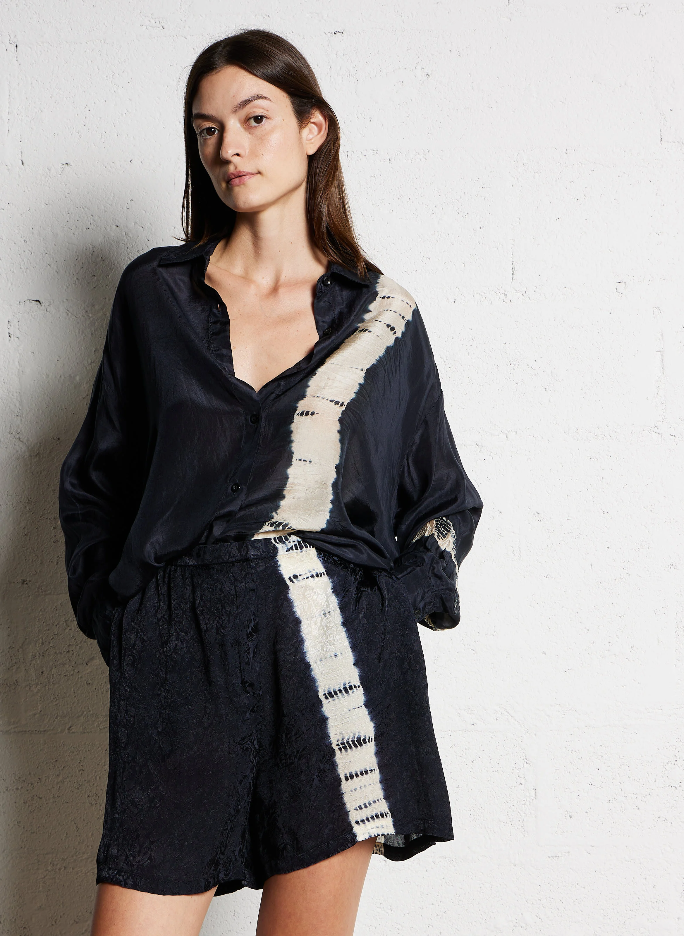 LIDY - Chemise oversize col classique en soie | Noir