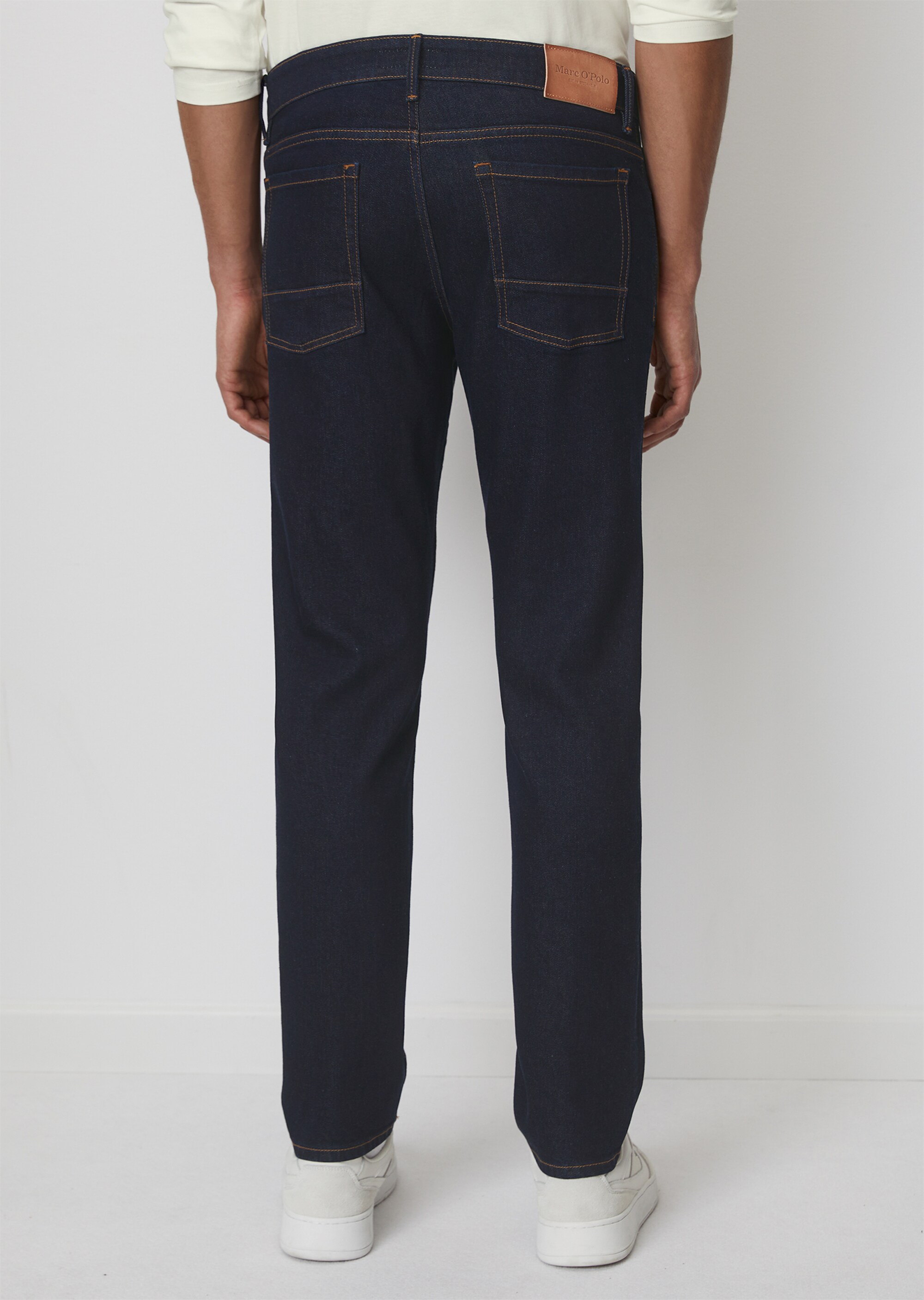 Jeans Modell SJÖBO shaped aus Bio-Baumwolle-Mix