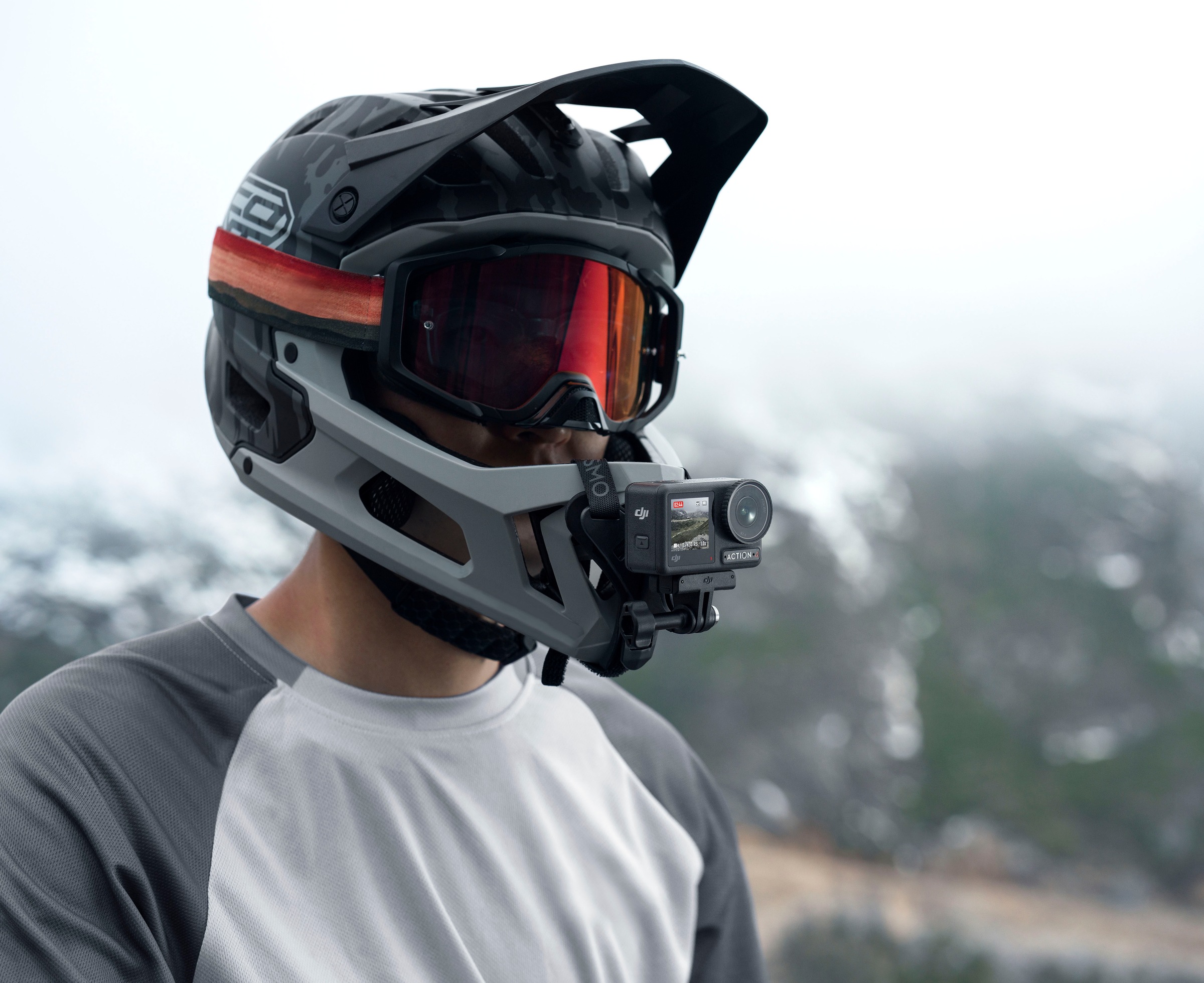 DJI Camcorder »Osmo Action 4 Standard Combo« 4K Ultra HD Bluetooth