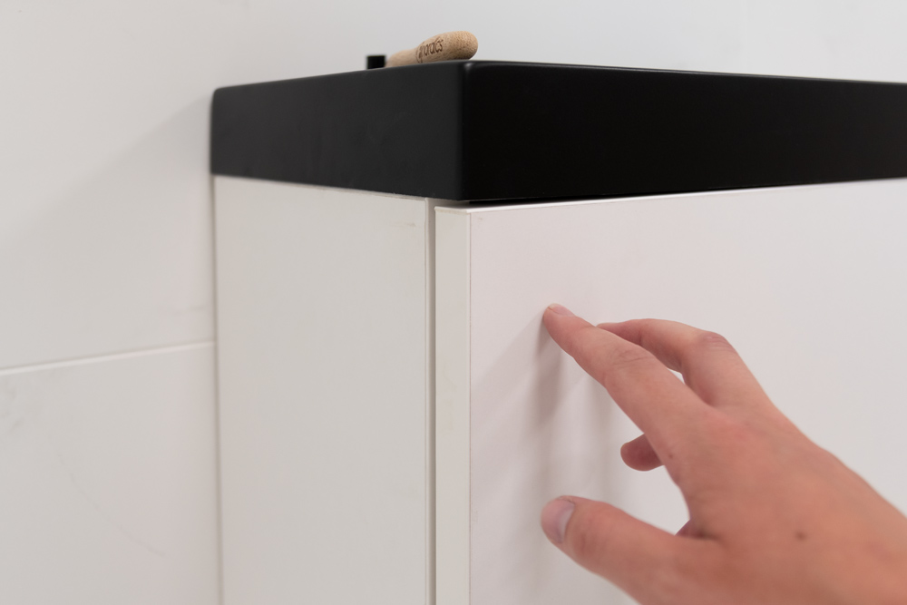 Sanigoods Minimo toiletmeubel 40cm mat wit met matzwarte fontein zonder kraangat