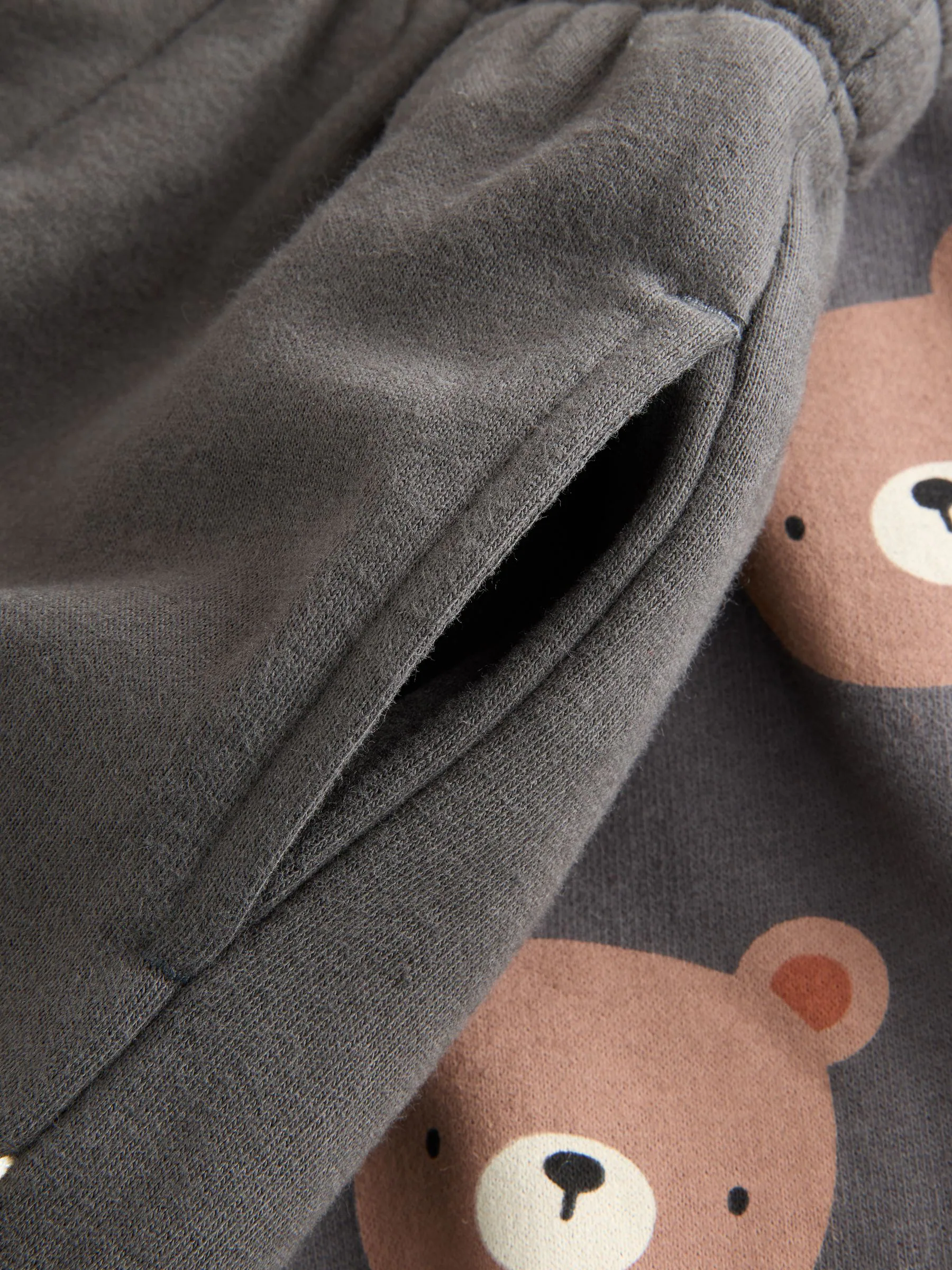 Charcoal Grey Bear All Over - Set met sweatshirt en joggingbroek met strepen (3mnd-7jr)