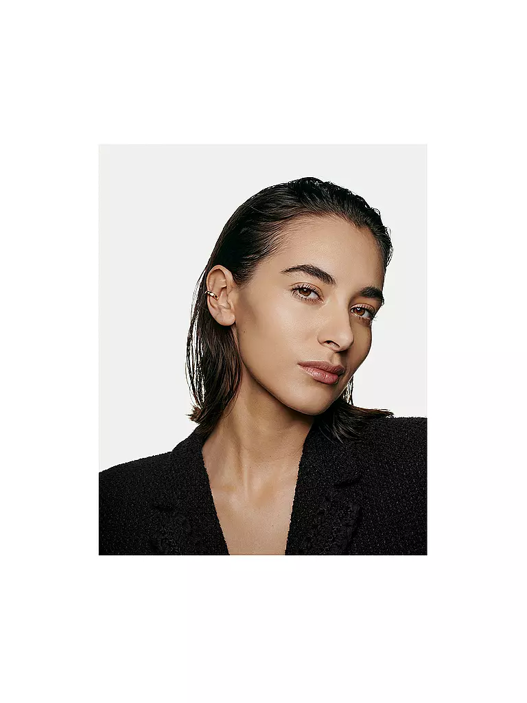 CHANEL FEUCHTIGKEITSSPENDENDE FOUNDATION MIT LANGEM HALT FÜR EINEN NATÜRLICH FRISCHEN TEINT 30ML creme