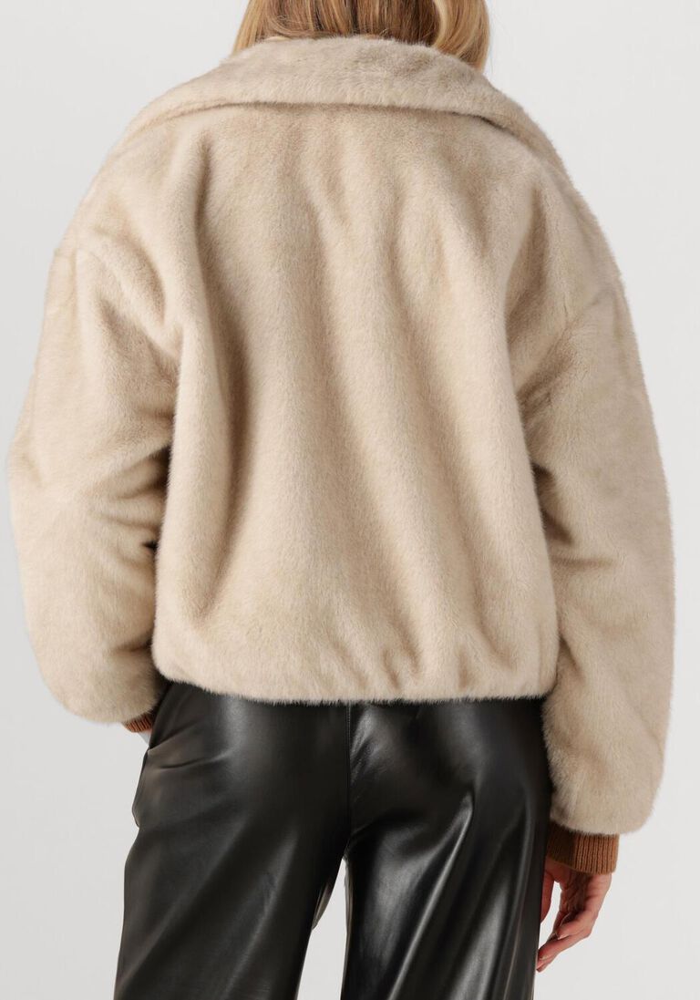 creme dante6 faux fur jas entity faux fur bomber jacket