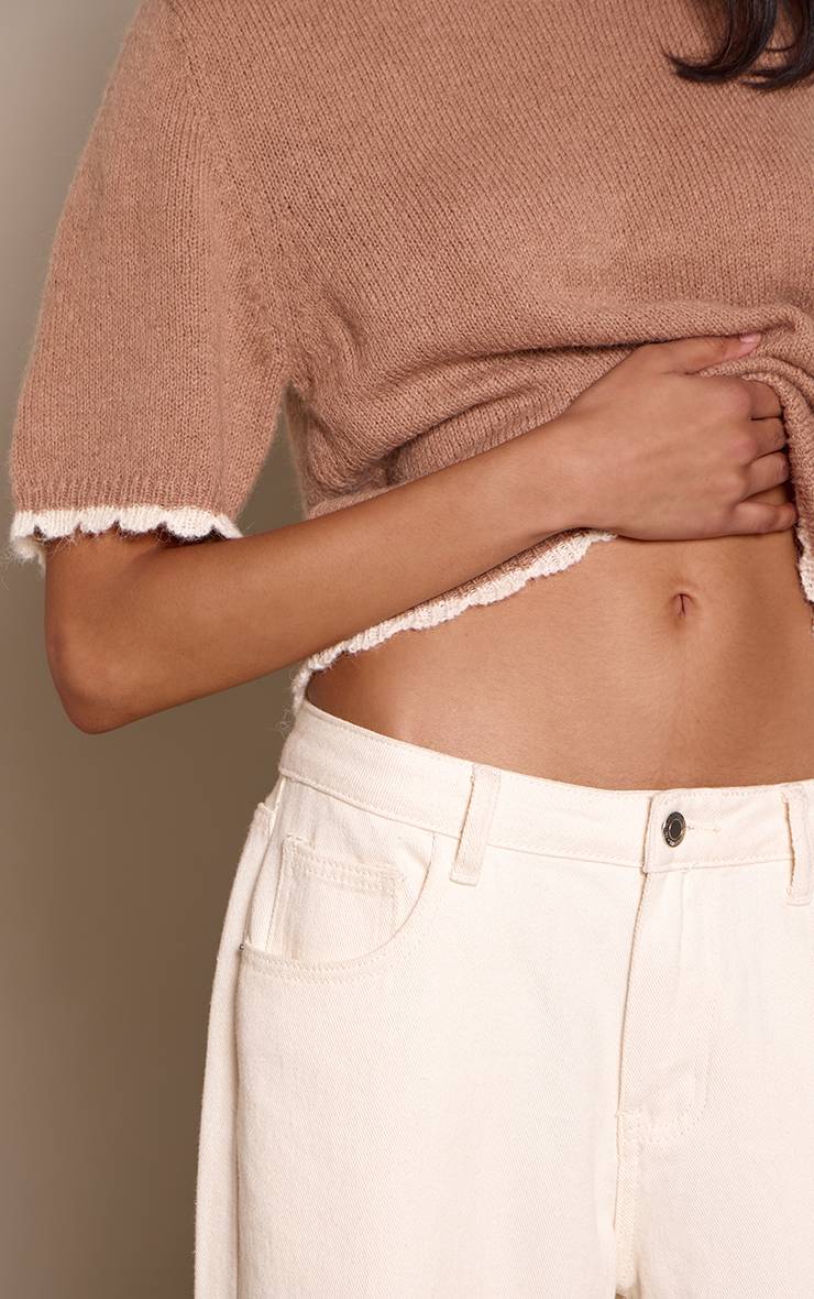 Taupe T-shirt En Maille Mélangée Laine À Bords Festonnés Contrastés