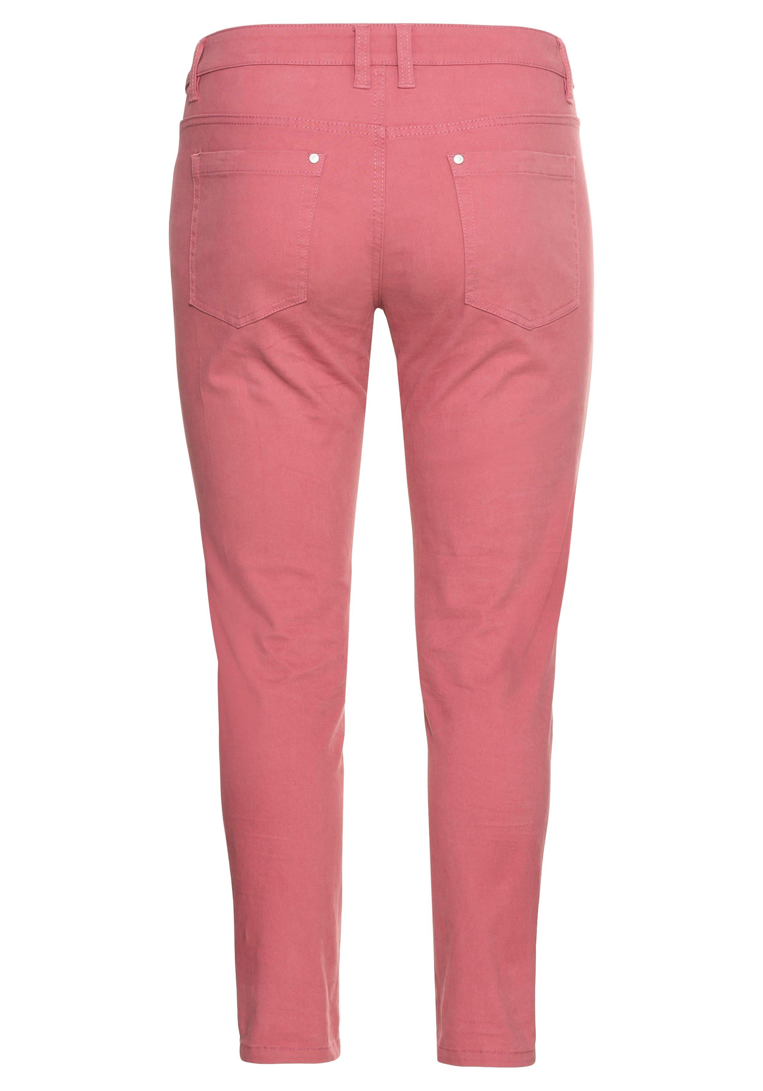 Schmale Twill-Hose in samtig-weicher Qualität
