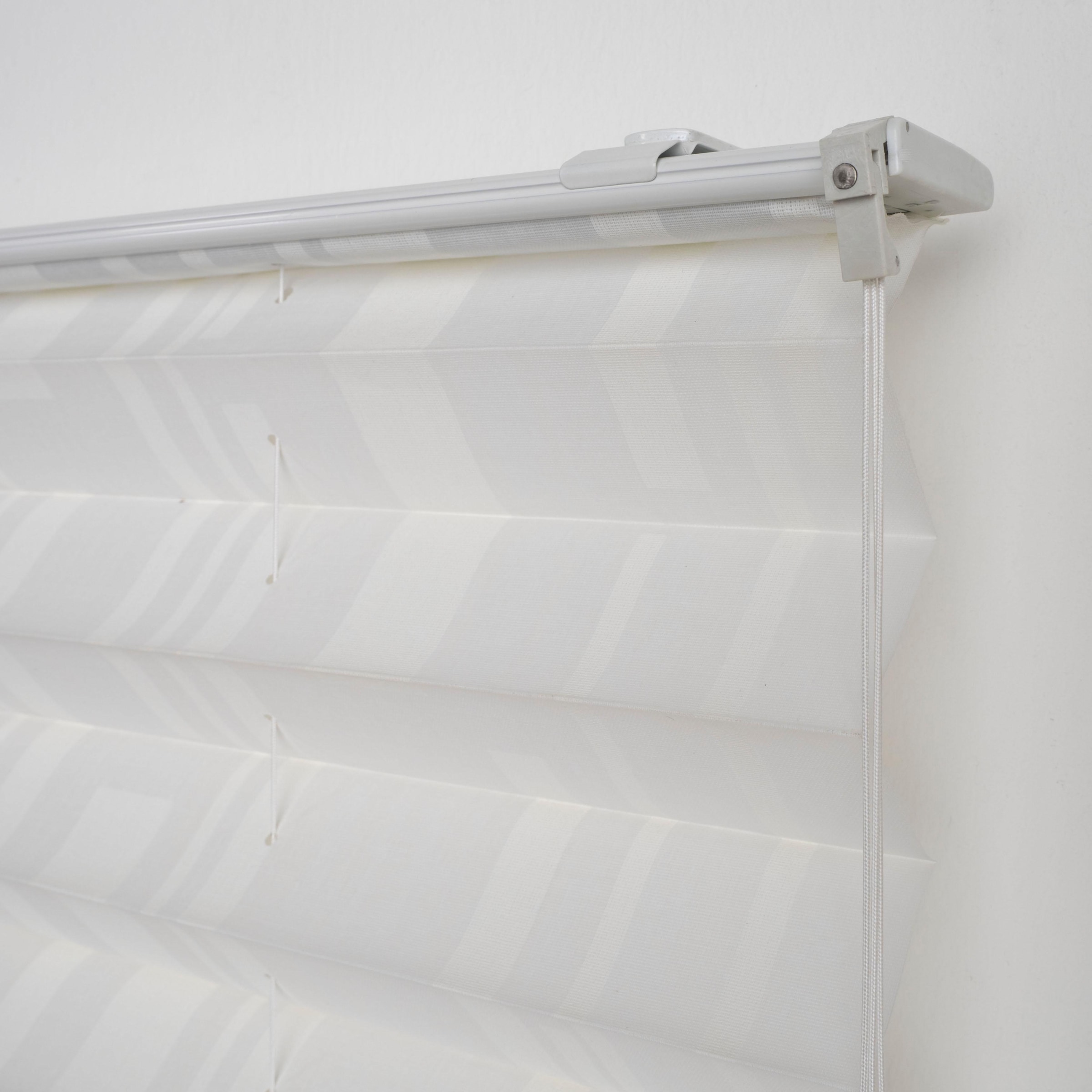 Liedeco Plissee »Modernes XXL-Plissee« Lichtschutz mit Bohren freihängend Fixmass, mit 48 mm Falten