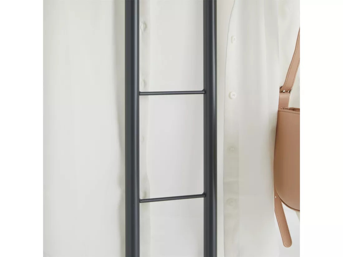 Valet de chambre valet de nuit CAMILO chevalet de nuit avec cintre pour veste et portant pour pantalons, en métal laqué gris