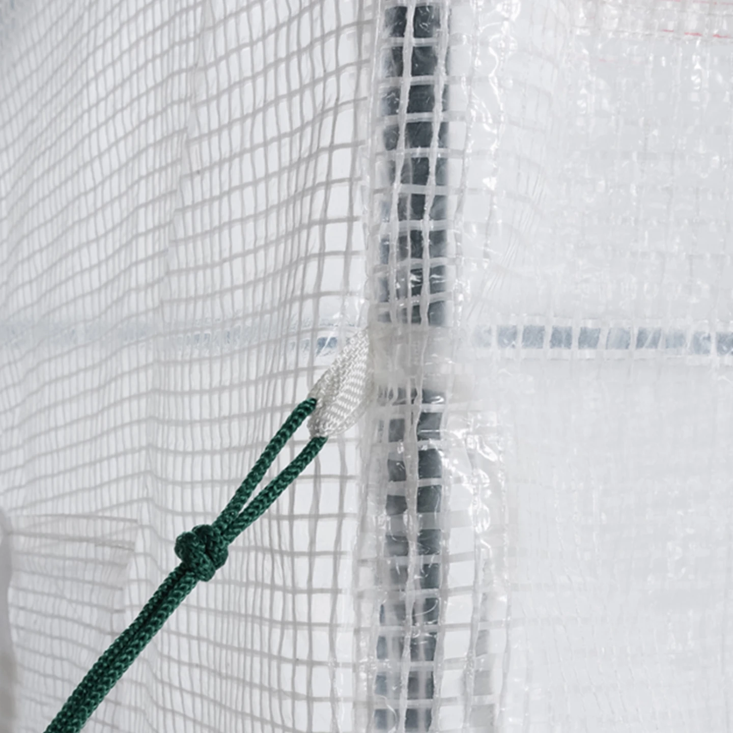 Serre de jardin blanche toutes saisons avec fenêtre et porte zippée