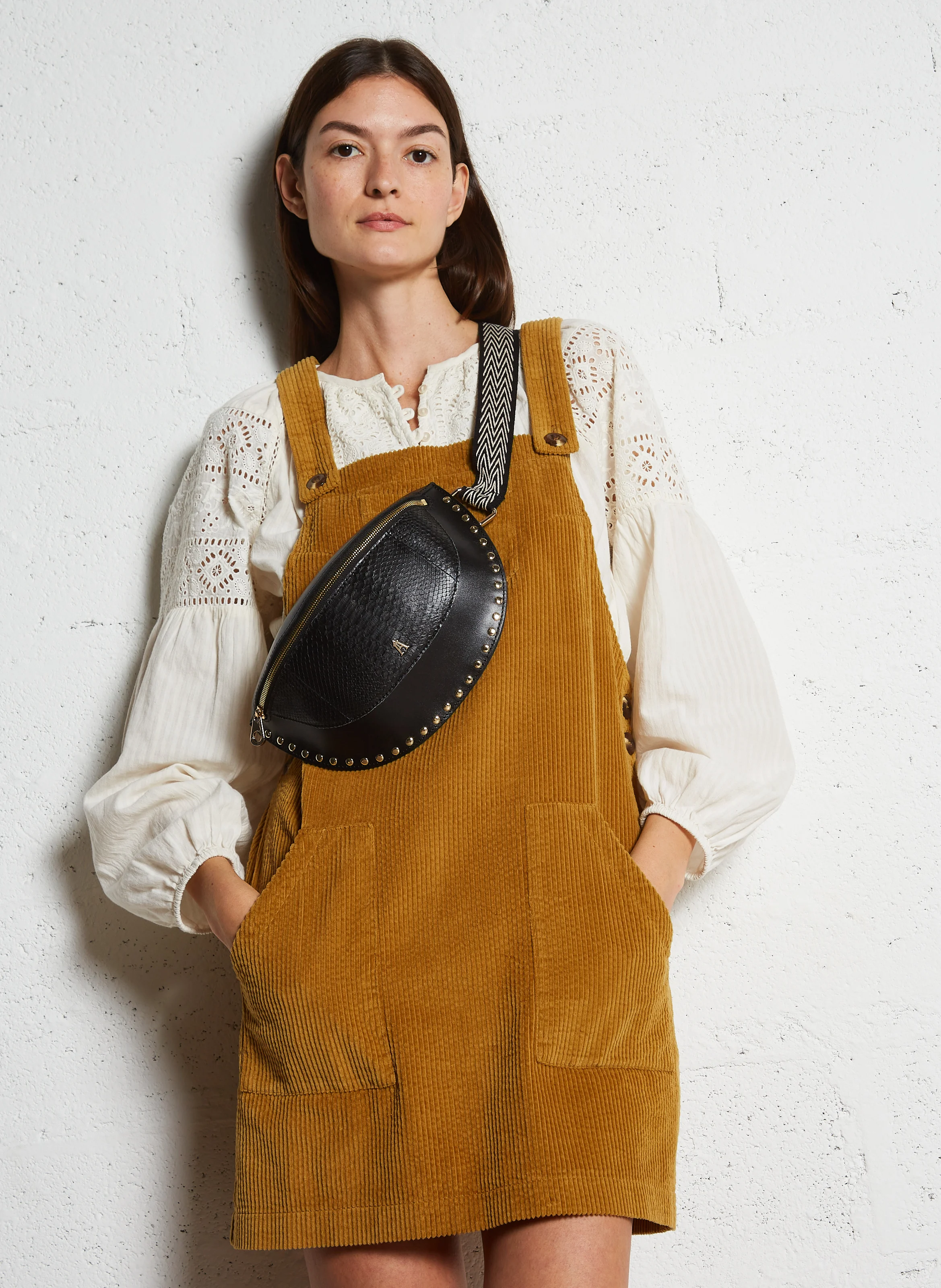 SMILE - Sac banane en cuir | Noir