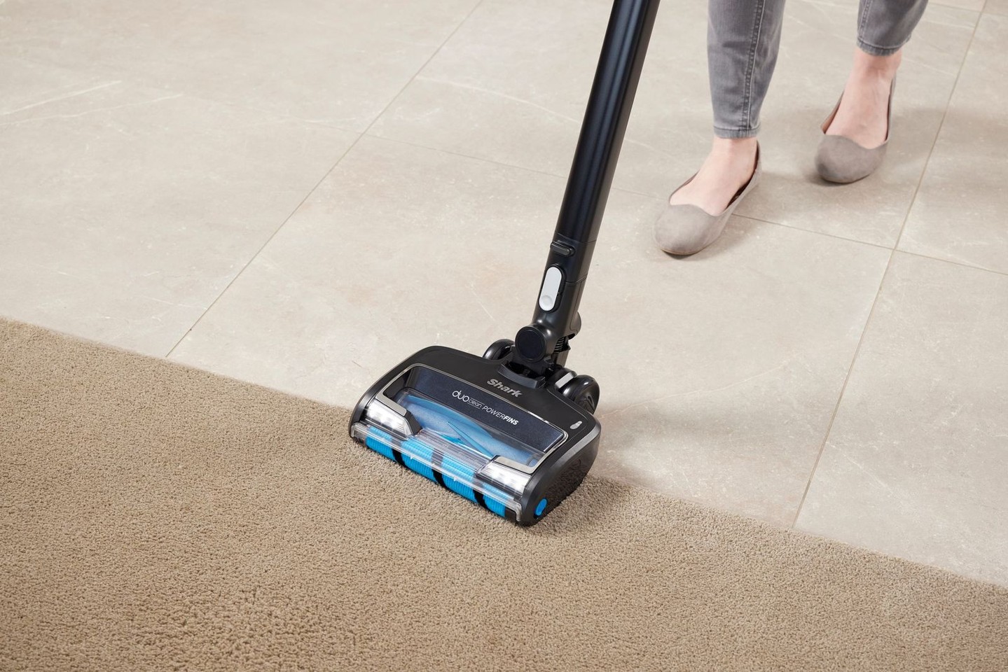 Shark - IZ320 Anti Hair Wrap Cordless Stick Vacuum (Double Battery)