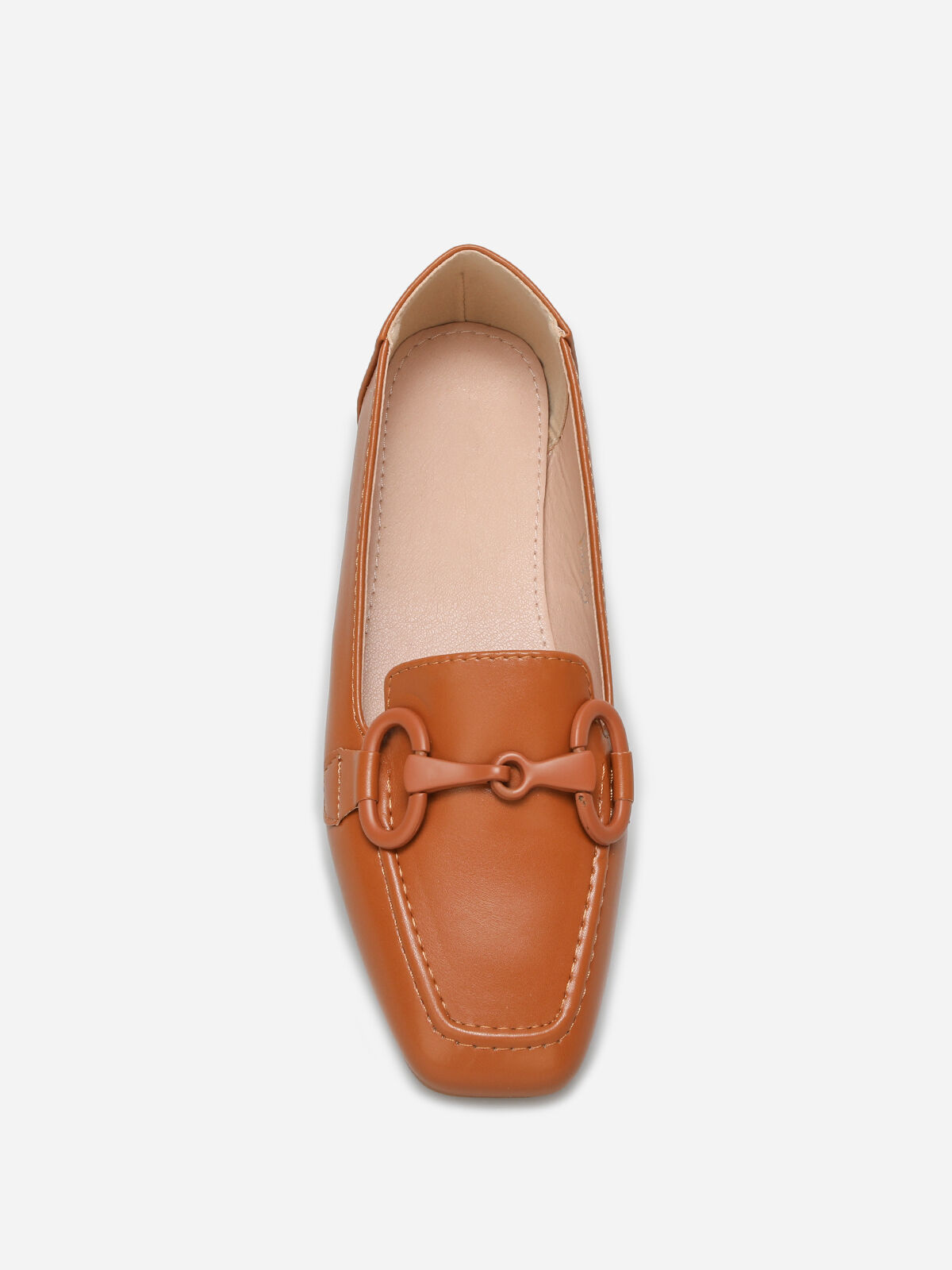Mocassins à bride métallique et surpiqûres- Camel