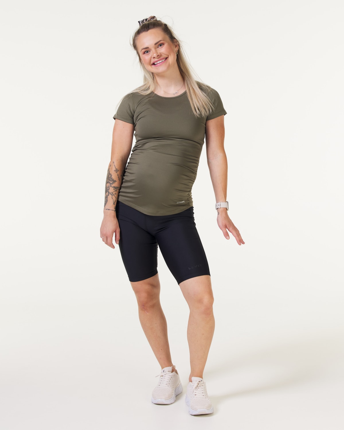 LEVITY Ace Mama Biker Shorts Black