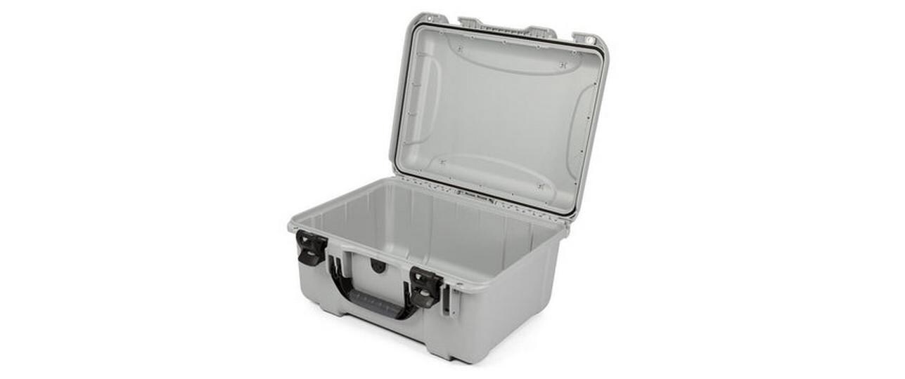 Kunststoffkoffer 933 - leer Silber<br>Leichter, wasserdichter und robuster Hartschalenkoffer