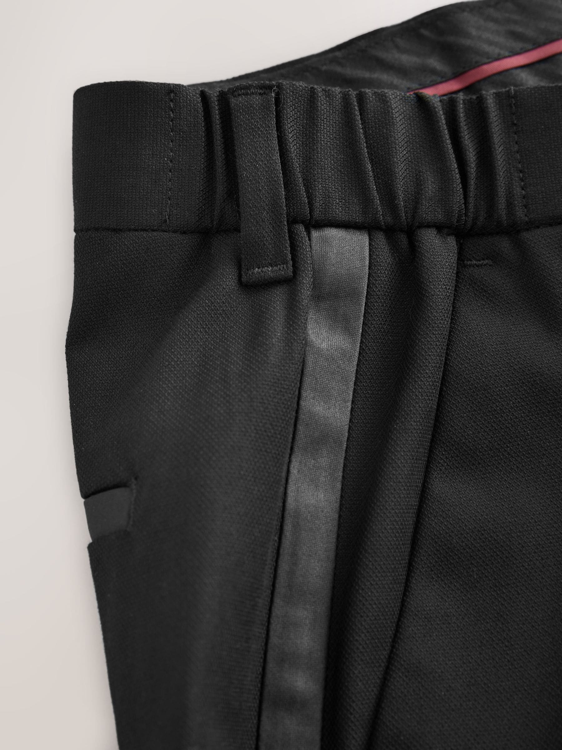 Zwart - Slim Fit - Motionflex Textured Tuxedo Trousers With Side Tape