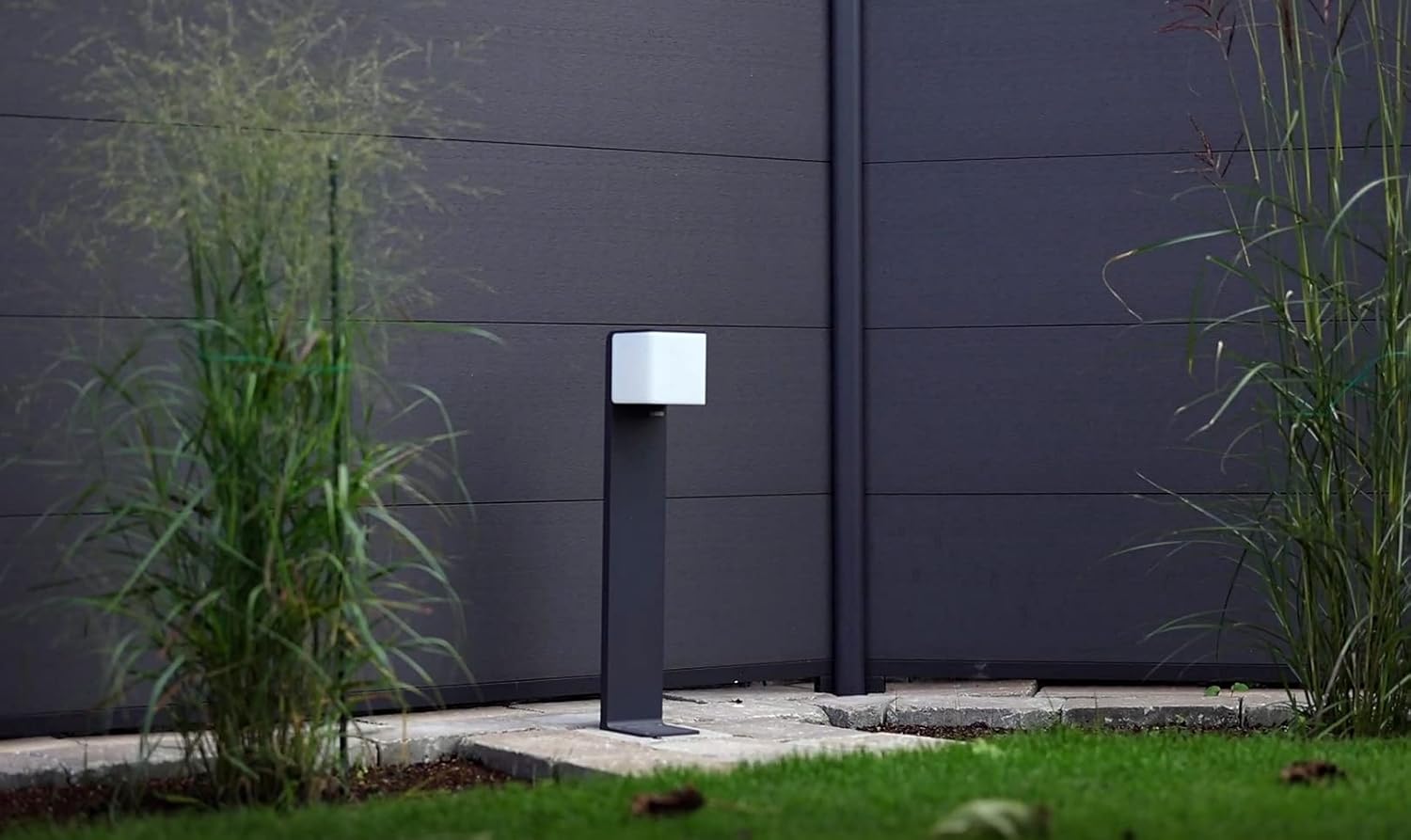 Steinel LED Wegeleuchte GL 80 SC Connect, smarte Gartenleuchte, Bewegungsmelder, dimmbar, vernetzbar per App, Zeitschaltuhr, 3000 K, 9.1 W, Anthrazit