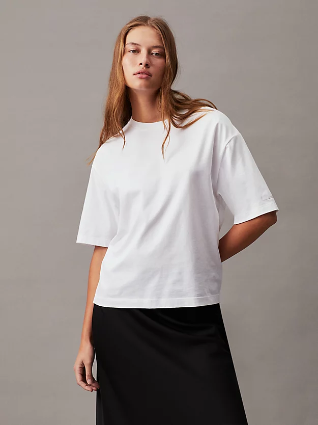 Blusa justa com costas abertas