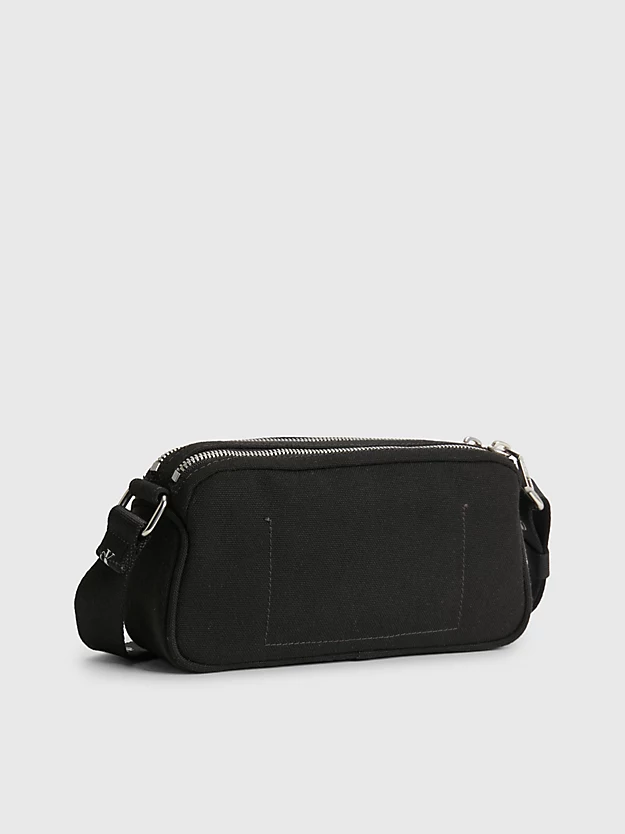 Bolsa de ombro em lona reciclada
