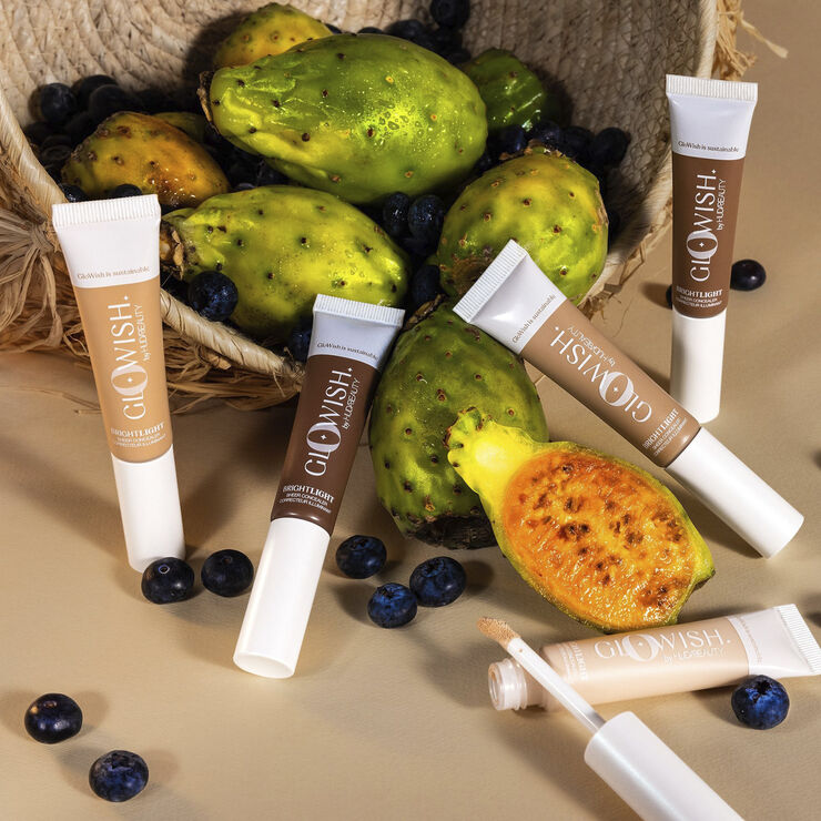 Huda Beauty GloWish Bright Light Sheer Concealer