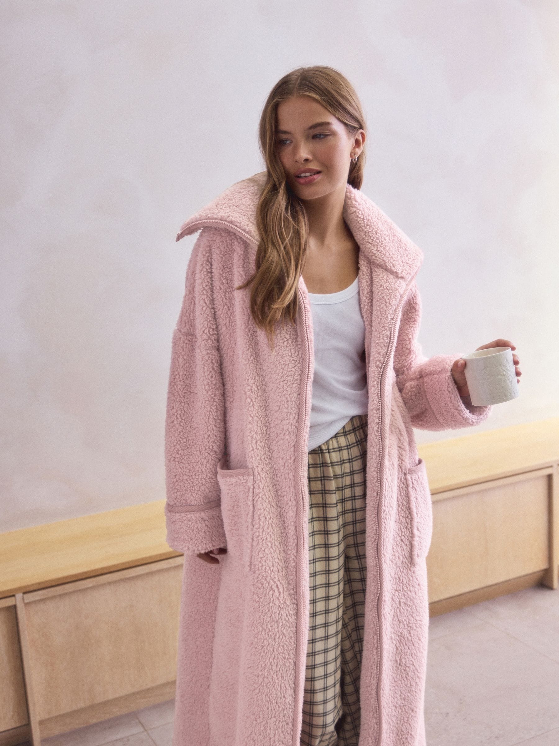 Roze - Cosy Teddy Borg Zip Through Dressing Gown