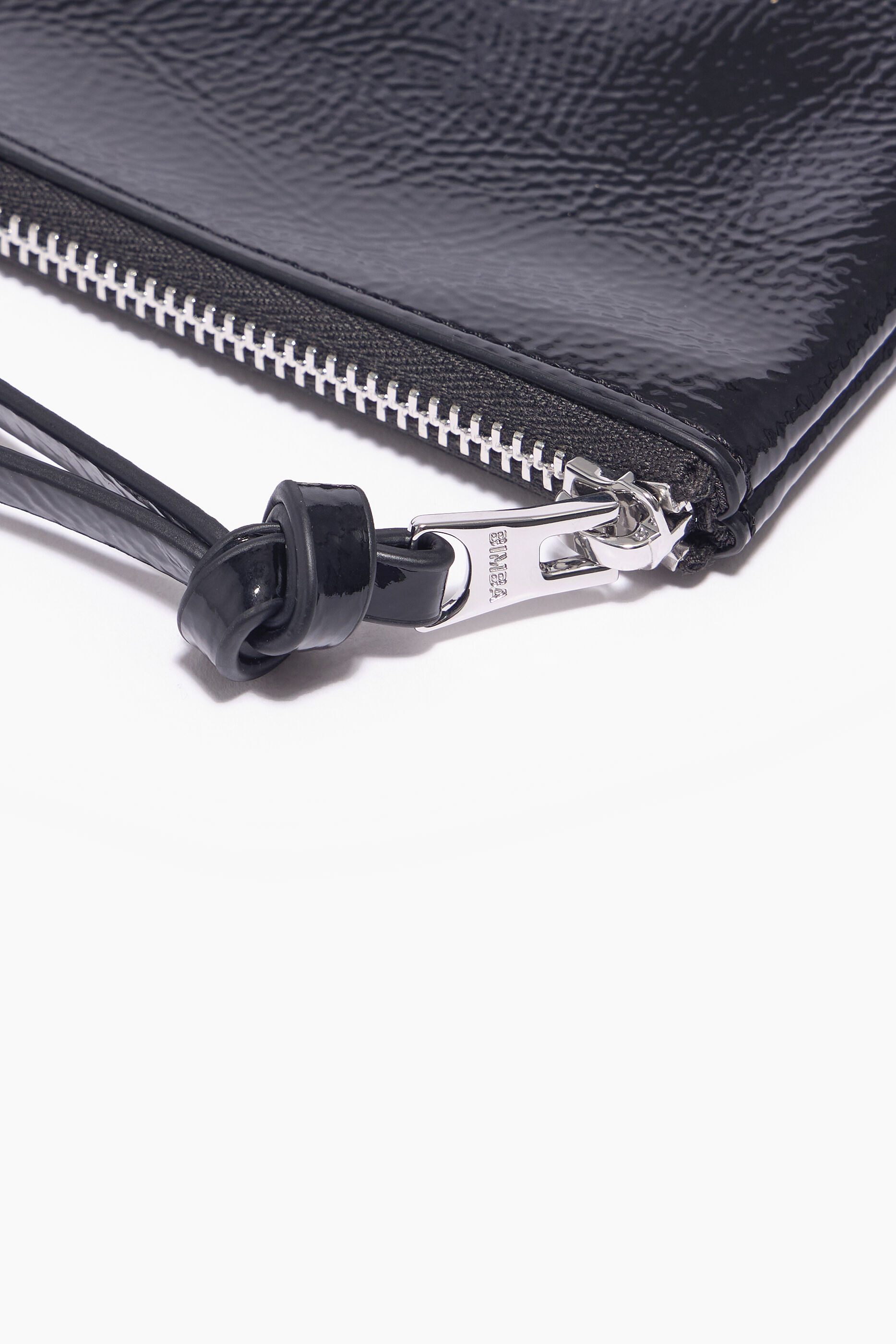 nécessaire de couro envernizado preto fosco