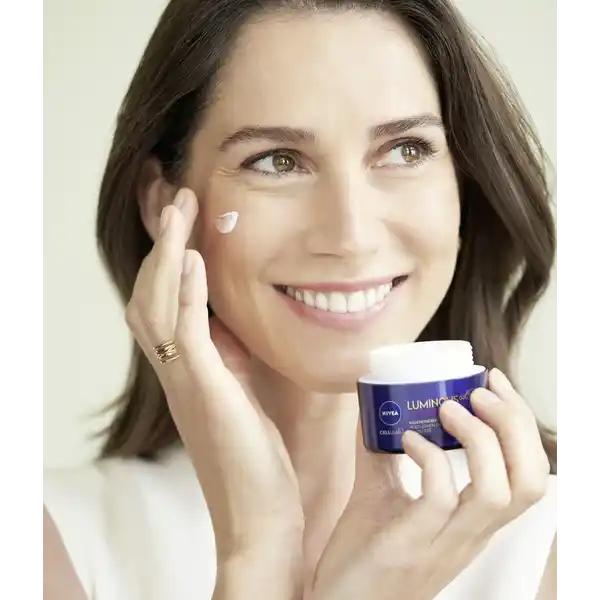 Cellular Luminous 630 Anti-Pigmentflecken Regenerierende Nachtpflege