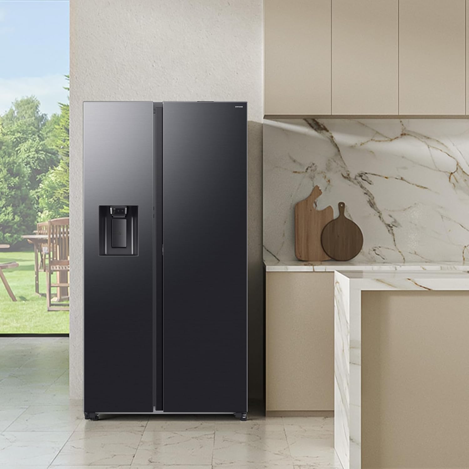 Samsung RS80F66KBFEF Side-by-Side Kühl-Gefrierkombination, AI Kühlschrank mit Gefrierfach, 178 cm, 634 l, Eis- und Wasserspender mit Festwasseranschluss, AI Voice Control & Energy Mode, Black Steel