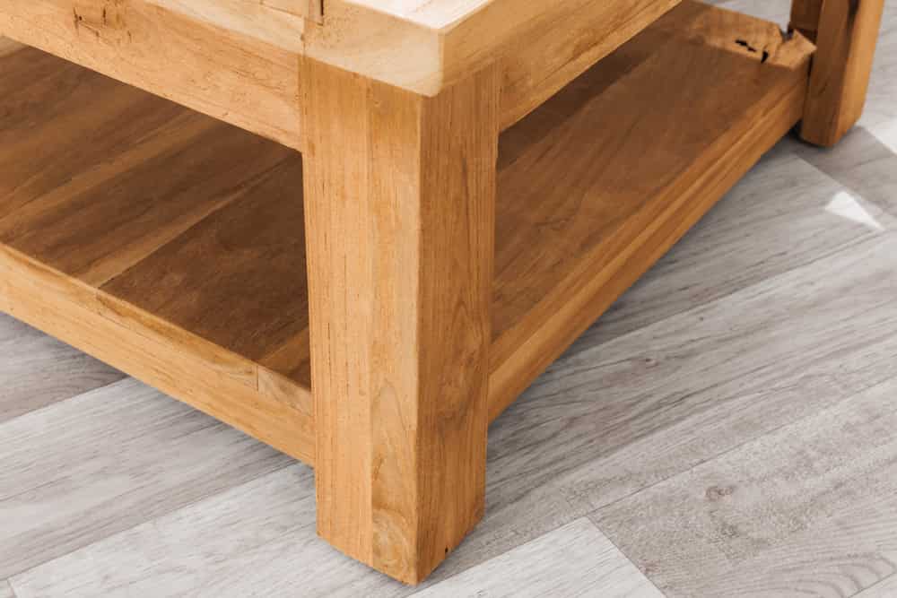 Quadratischer Couchtisch JAVA 70cm natur recyceltes Teakholz mit Ablagefach