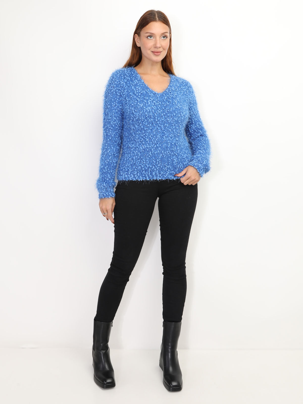 Pull duveteux avec fils brillants- Bleu