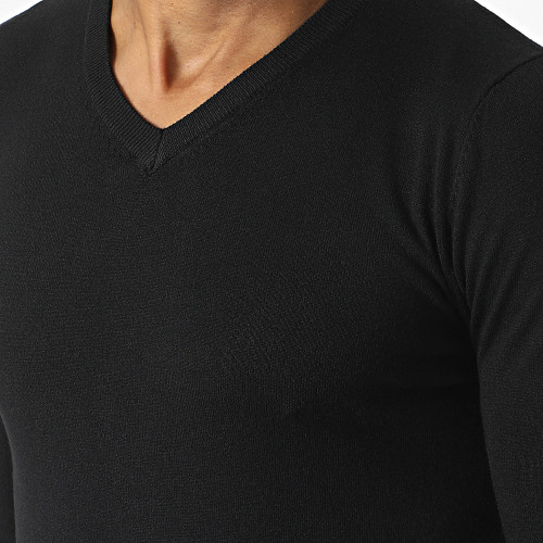 Pull Noir