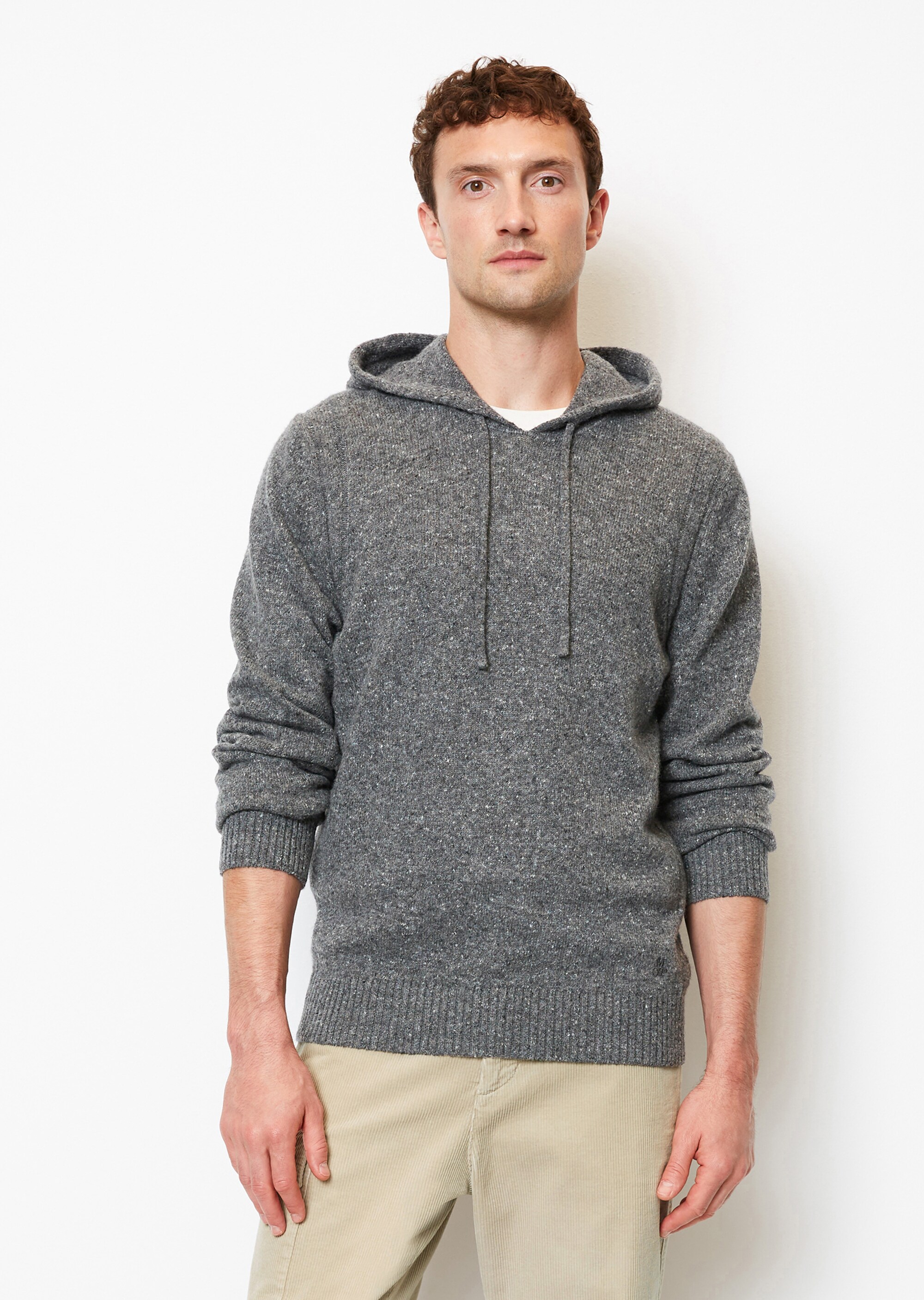 Pullover regular mit Kapuze aus gesprenkeltem Tweedgarn
