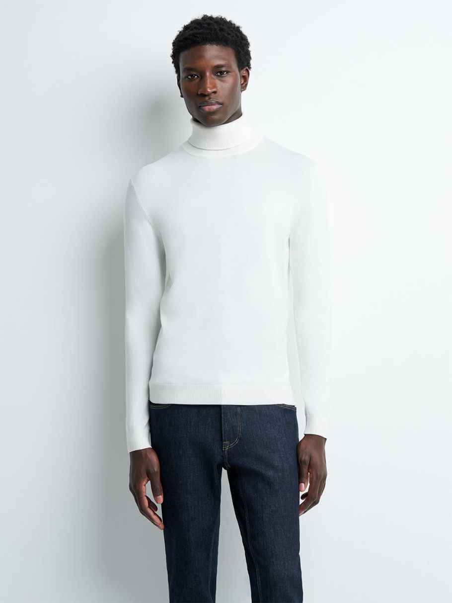 Pull col roulé en viscose certifiée