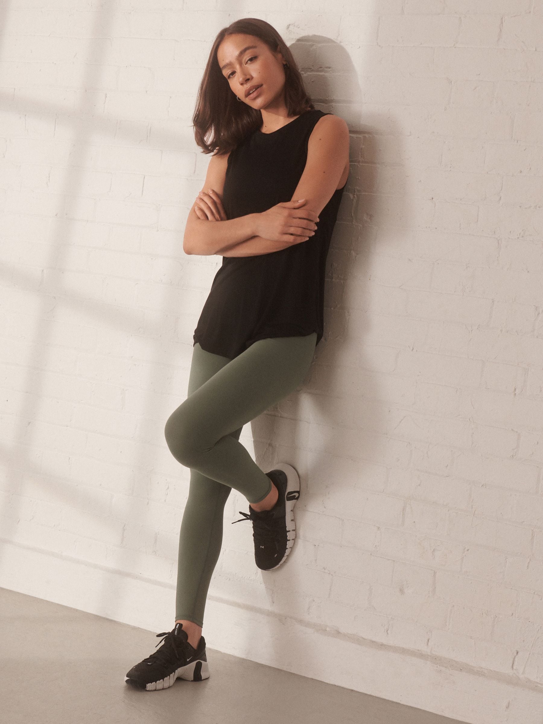 Zwart - Actieve lichtgewicht open rug tanktop
