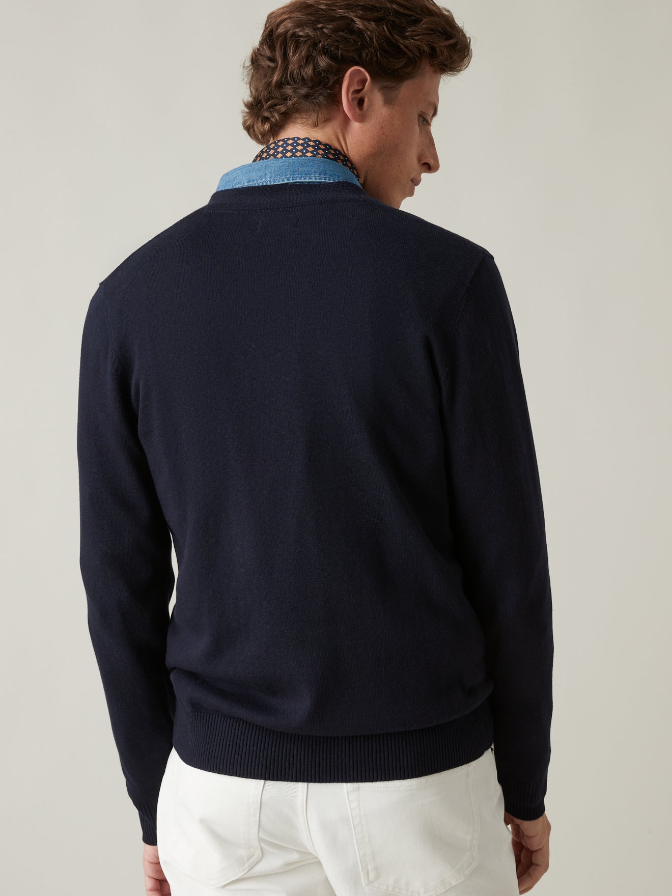 Cardigan boutonné col V homme