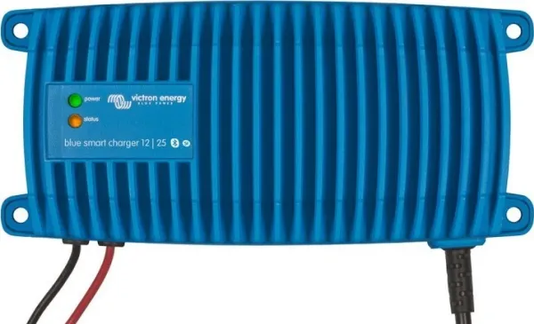 Victron Energy Blue Power IP67 24V/12A universaloplader