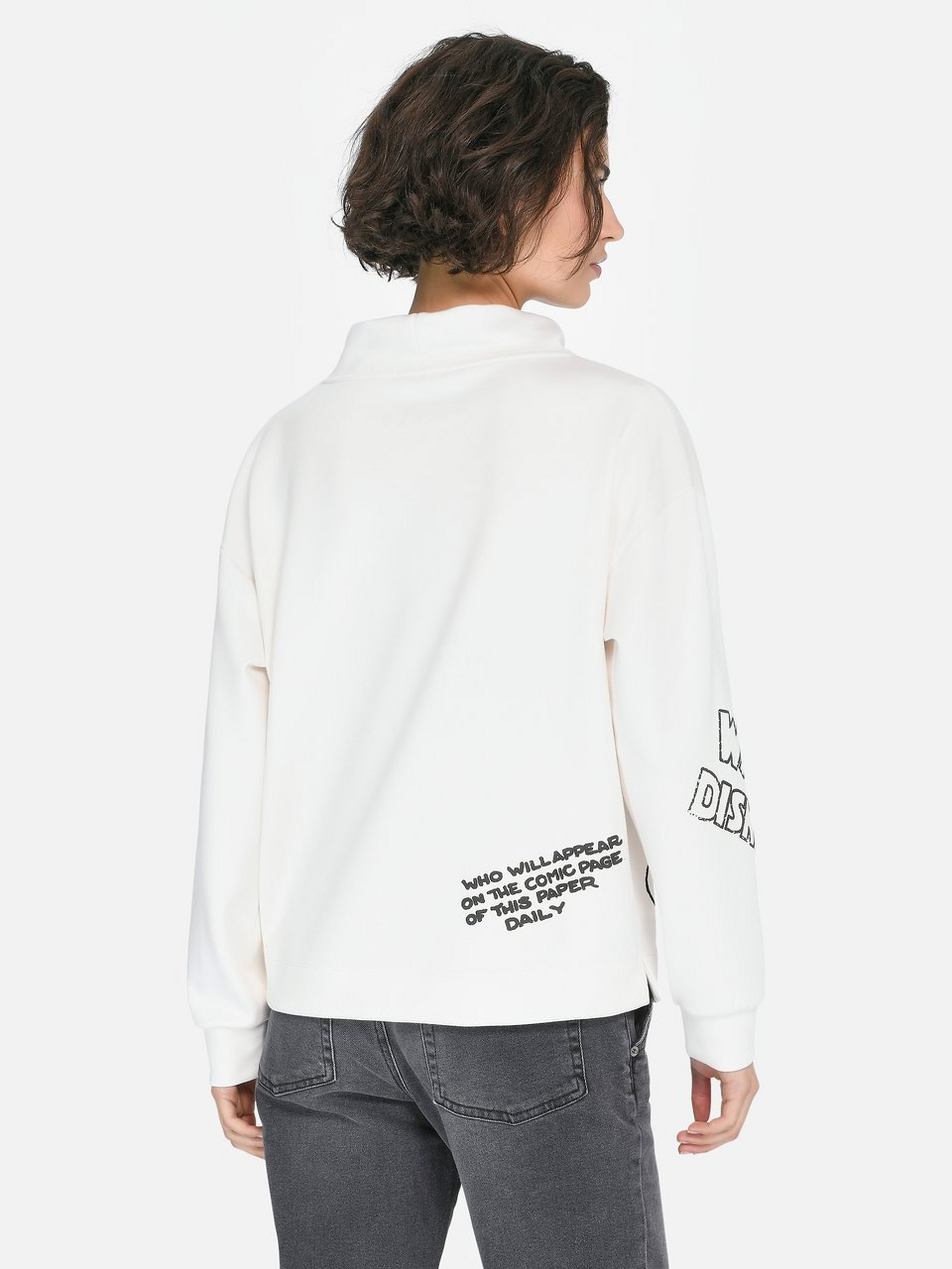 Sweatshirt