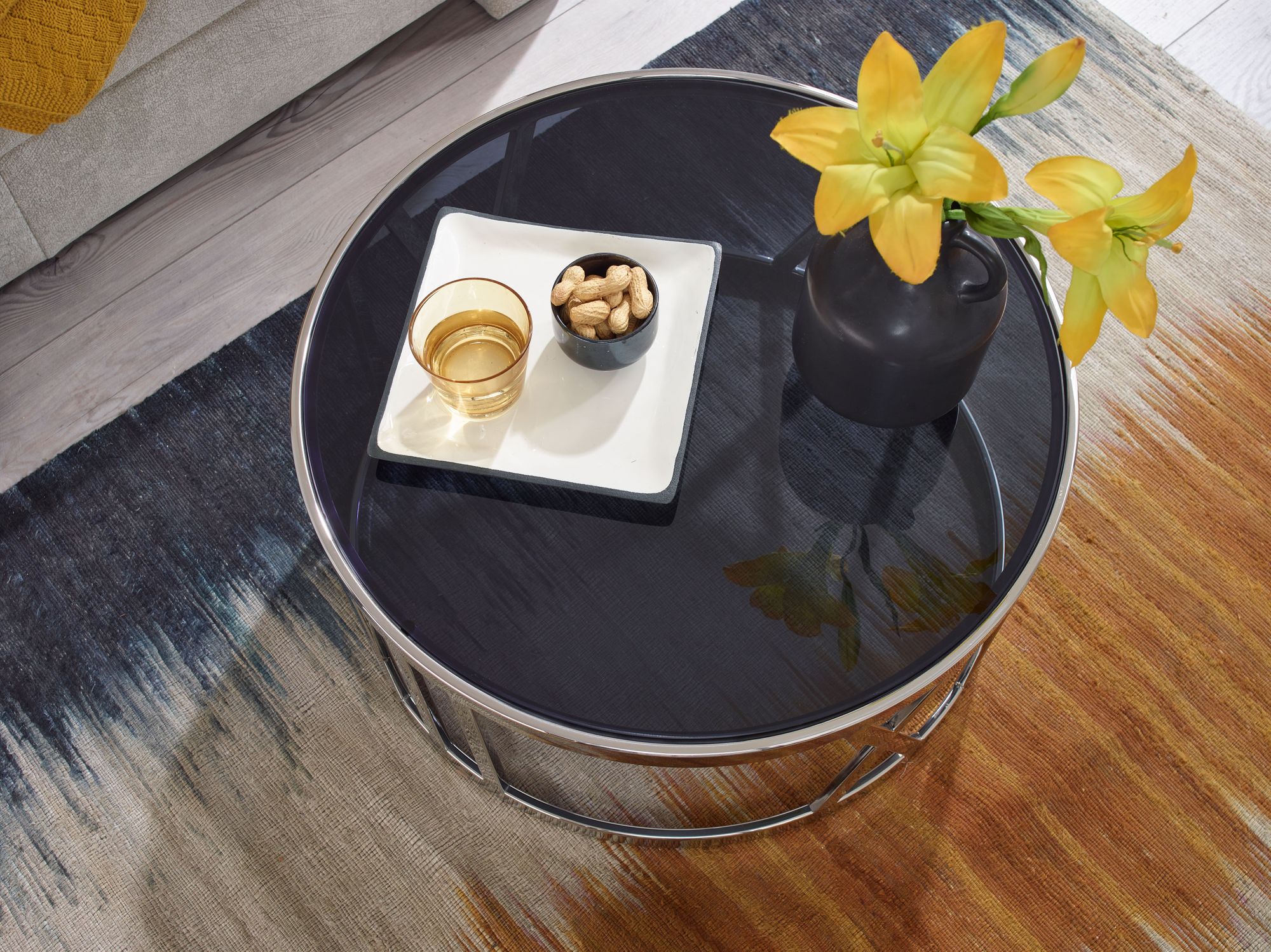 KADIMA DESIGN Couchtisch STABILUX: Durchsichtige Glasplatte, schwarzes Metallgestell, 60x60x30 cm, handgefertigt, 20 kg Belastbarkeit.