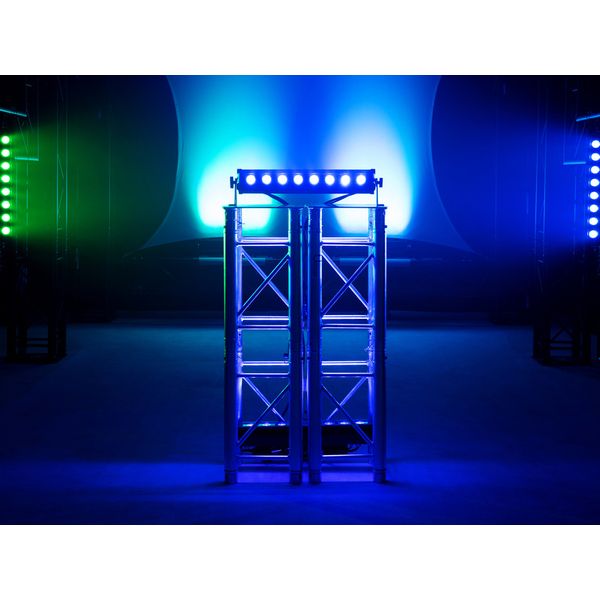Eurolite LED IP T-Bar 8 QCL Bar