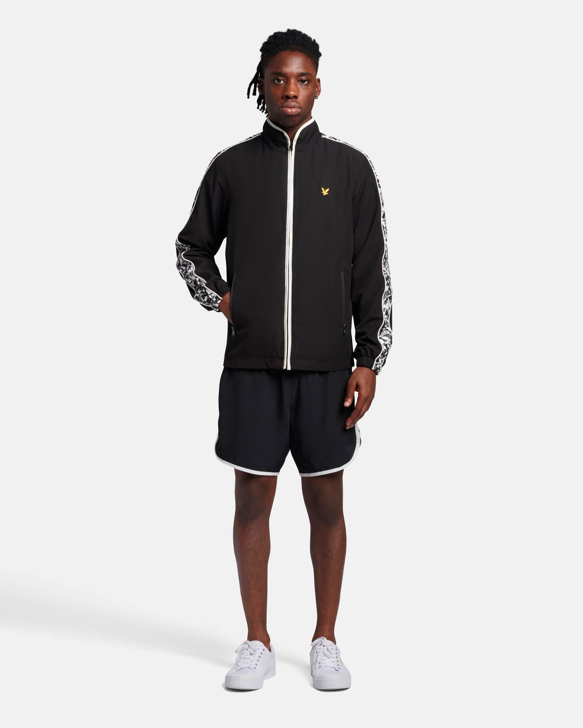 Lyle & Scott  Flyer Shorts