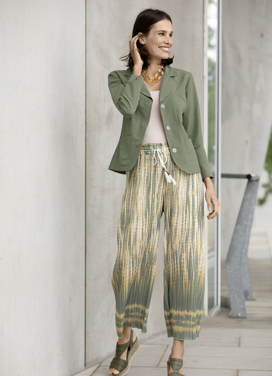 Blusenjacke mit Schulterpolster