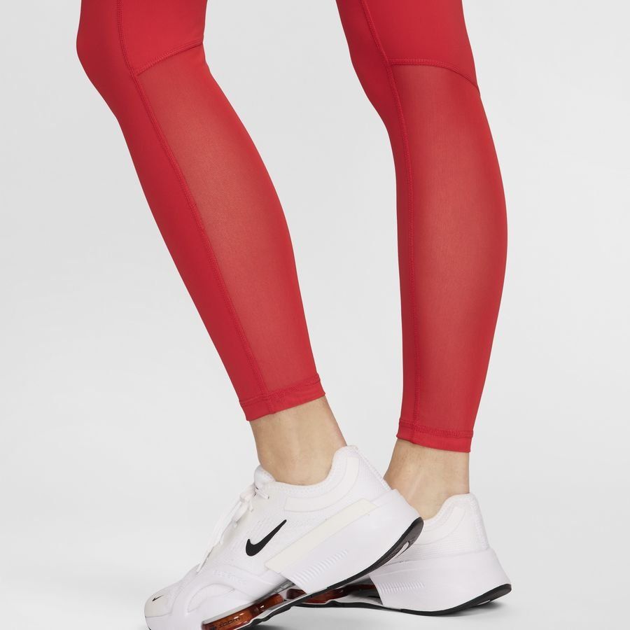 Nike Pro