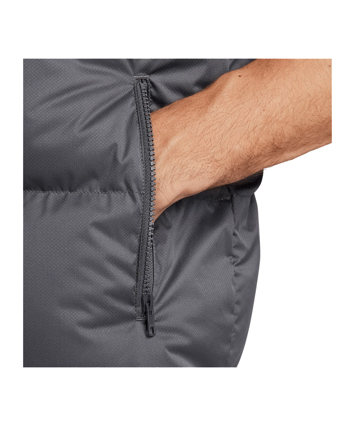 Nike Club Therma-FIT Puffer Weste Grau F068
