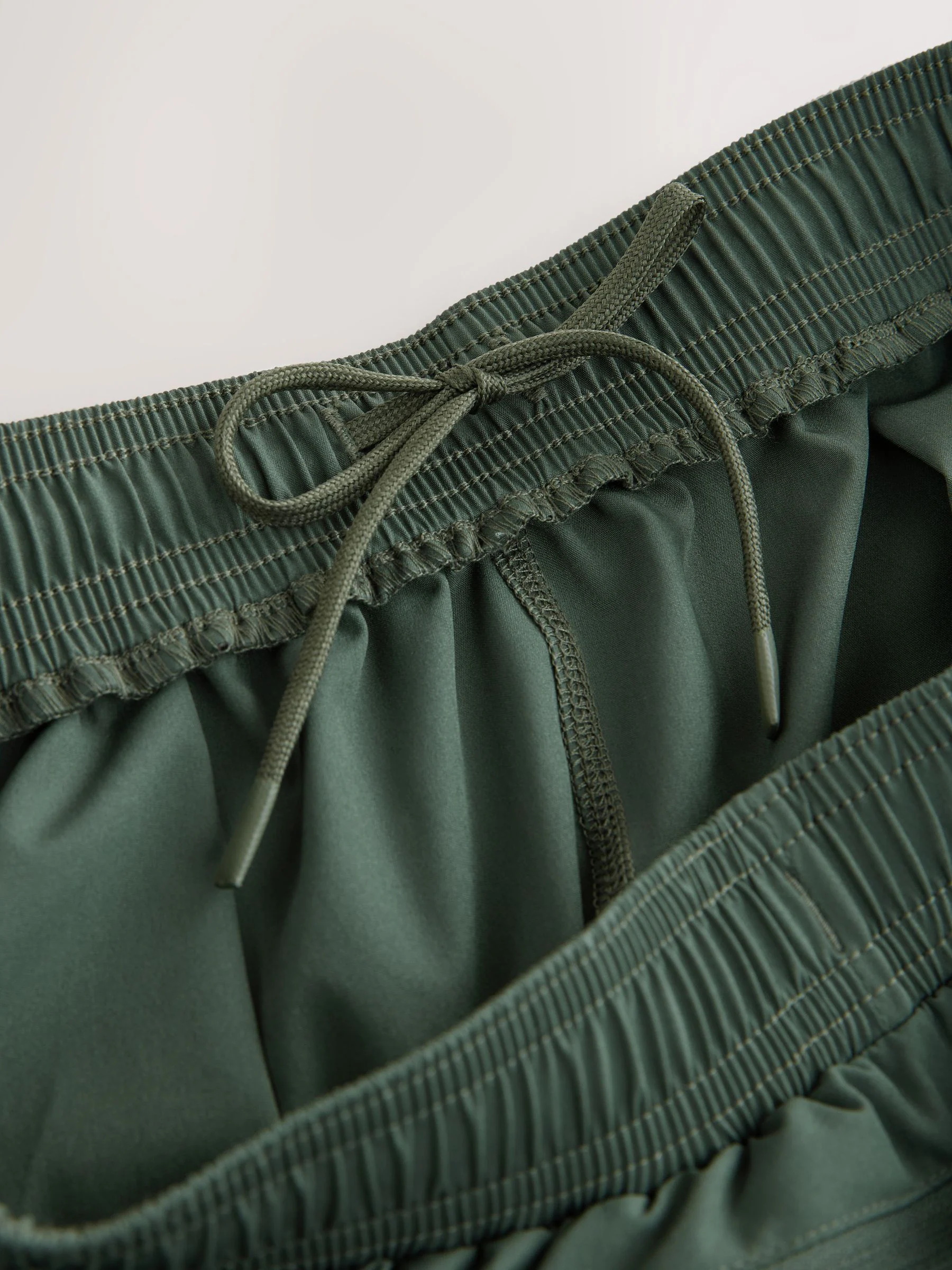 Kakigroen - Active cargo gym trainingshorts