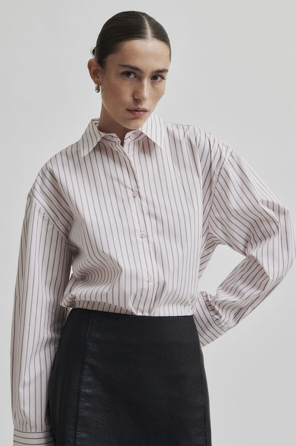 Second Female Soalon Classic Shirt Festival bloom