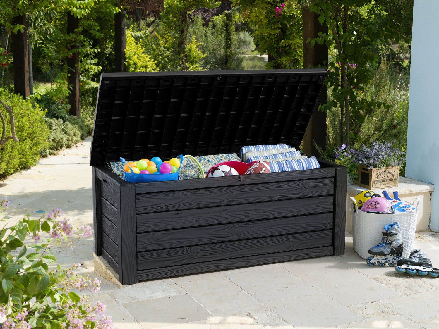 Keter Eastwood Opbergbox - 570L - 72,4x155x64,4cm - Antraciet