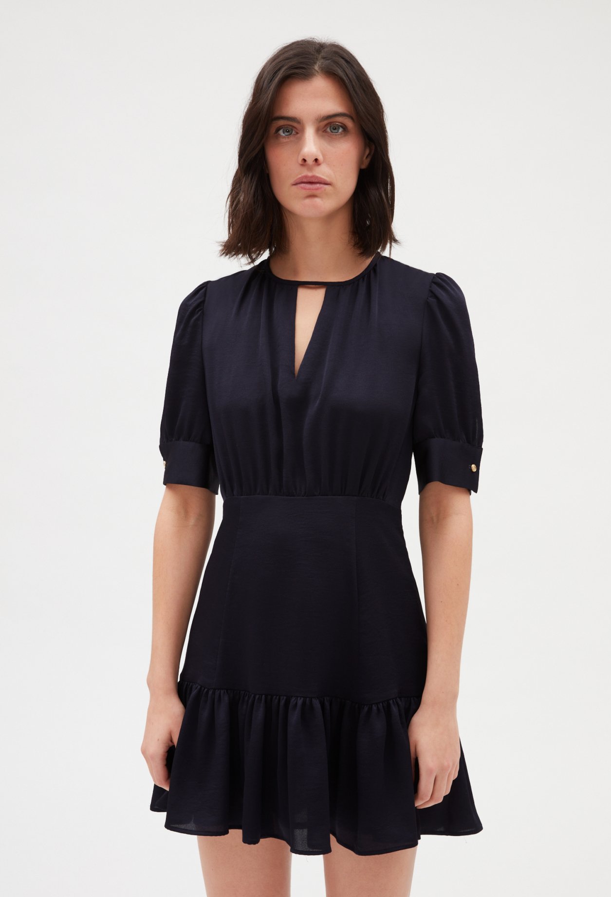 Robe courte volantee marine