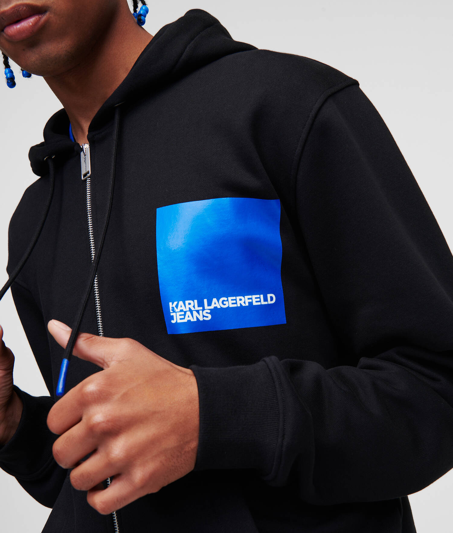 SWEAT À CAPUCHE ZIPPÉ AVEC LOGO KJL ENCADRÉ