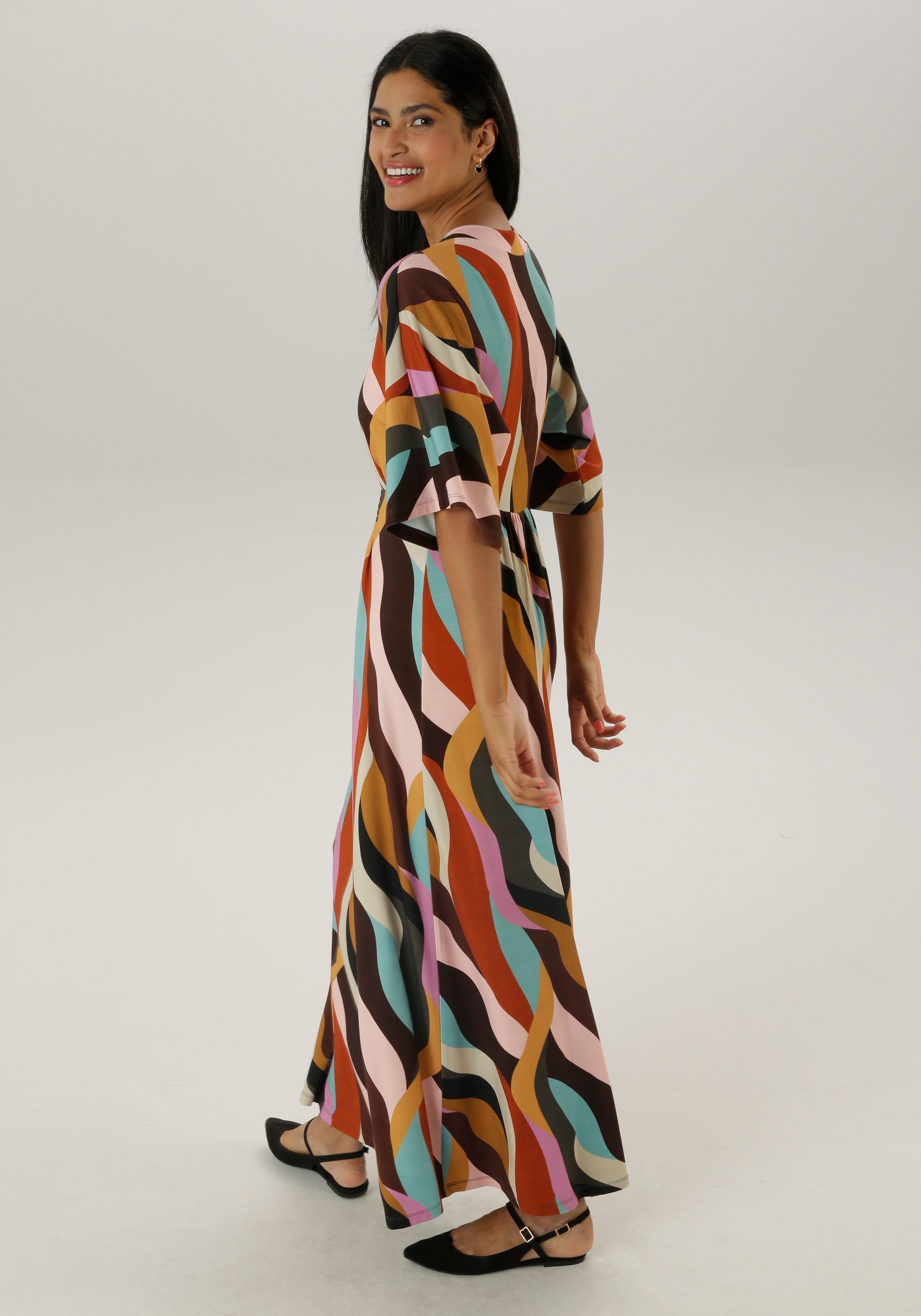 Aniston SELECTED Maxikleid mit weiten, 3/4-langen Ärmeln